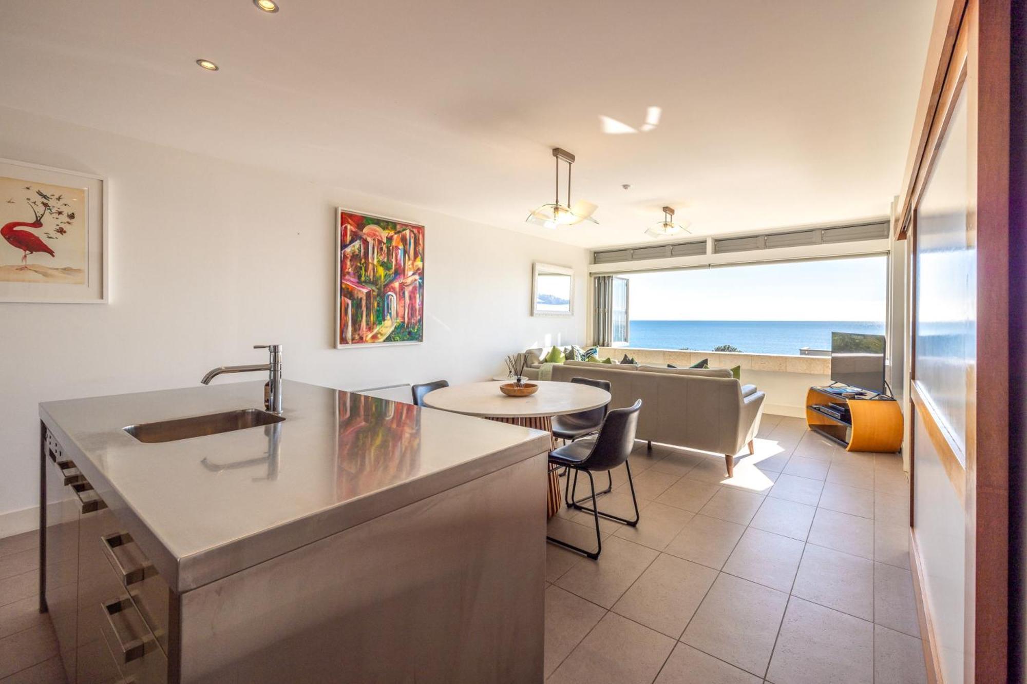 Apartment On The Beach Located At The Sands Onetangi Esterno foto